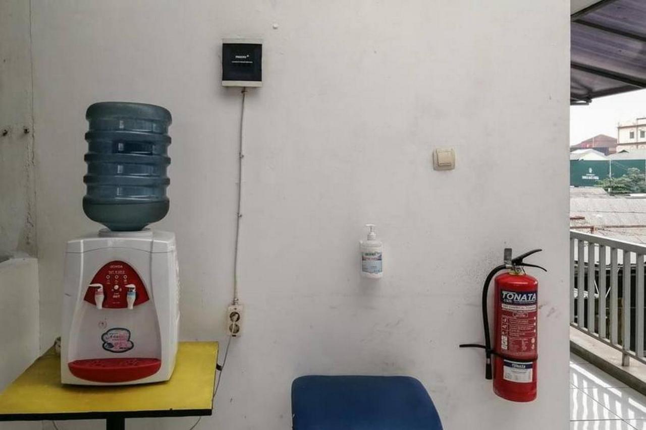 Laponca Residence Pondok Cabe Syariah Redpartner Buaran Exterior foto